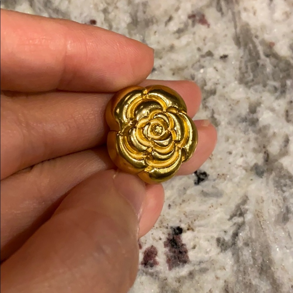 Gold button 5 pieces